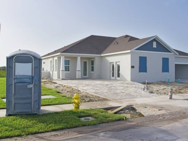 Best Porta potty delivery and setup  in Gladstone, MI
