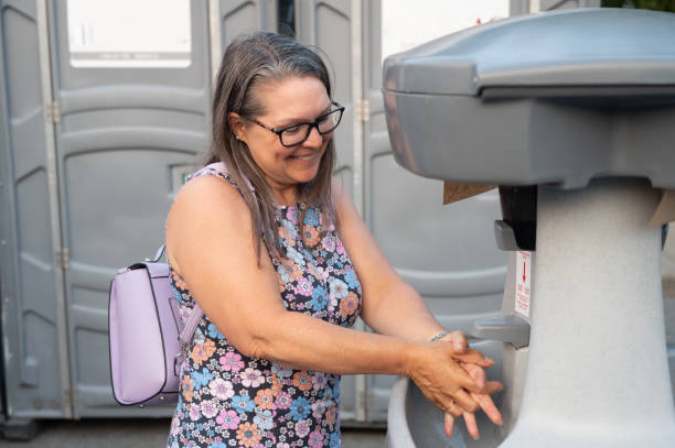 Best Porta potty rental for parties  in Gladstone, MI